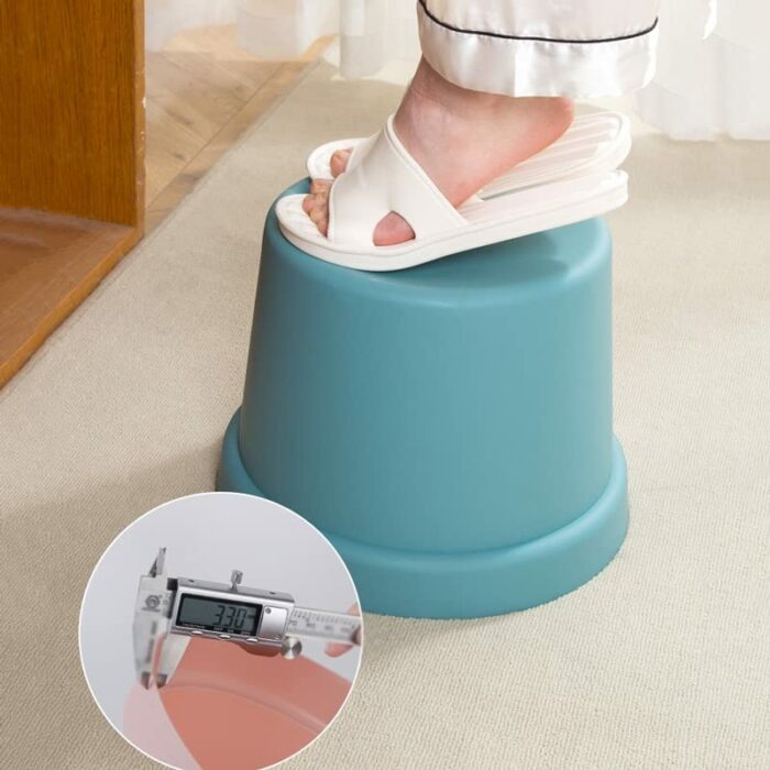 LUKEO Household Small Stool Thickened Solid Bathroom Bath Stool Stool Shoe Stool Adult Portable Round Stool (Color : Argento, Size : 23.5-19-16cm
