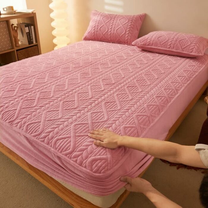 Extra Deep Pocket Fitted Sheet Flannel Sheet Set Solid Color Milk Fleece Mattress Pad Cover Dustproof mattress cover for Bedroom Apartment (Color