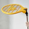 Zero In Telescopic Bug Bat Swatter. Battery Powered. Compactable, Foldable, Adjustable up to 1 Metre Length. Kills Flying Insects on Contact, Sui