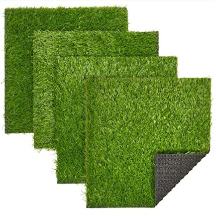 Juvale 4-Pack Artificial Grass Mat Squares, 30.5 x 30.5 cm Fake Turf Tiles for Balcony, Patio, Outdoor Faux Placemats, DIY Crafts and Decorations